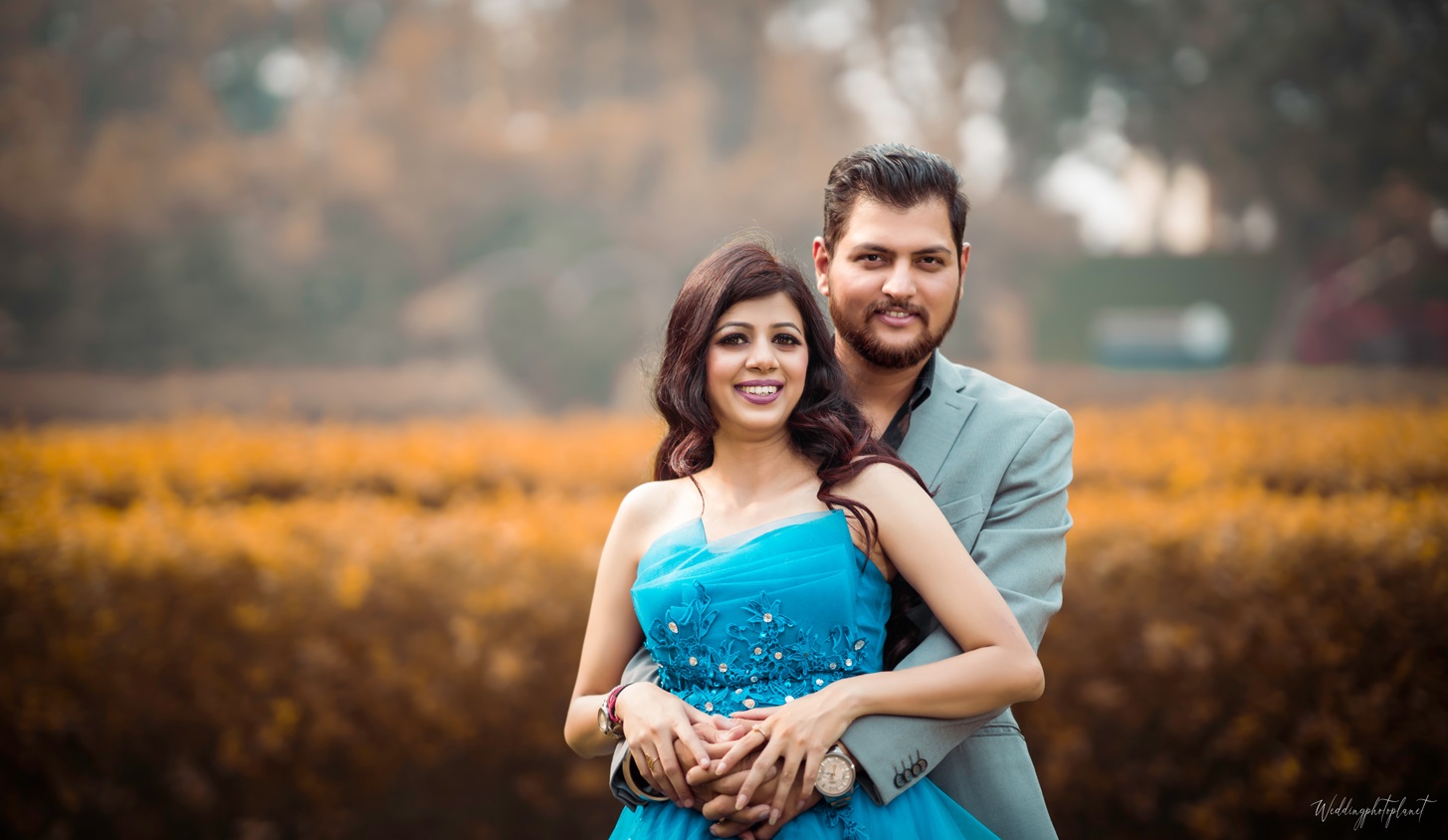 Love story of indian couple posed outdoor. 10341561 Stock Photo at Vecteezy